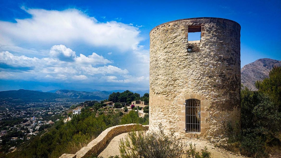 La Torre del Gerro: Vigilante Centinela de Denia